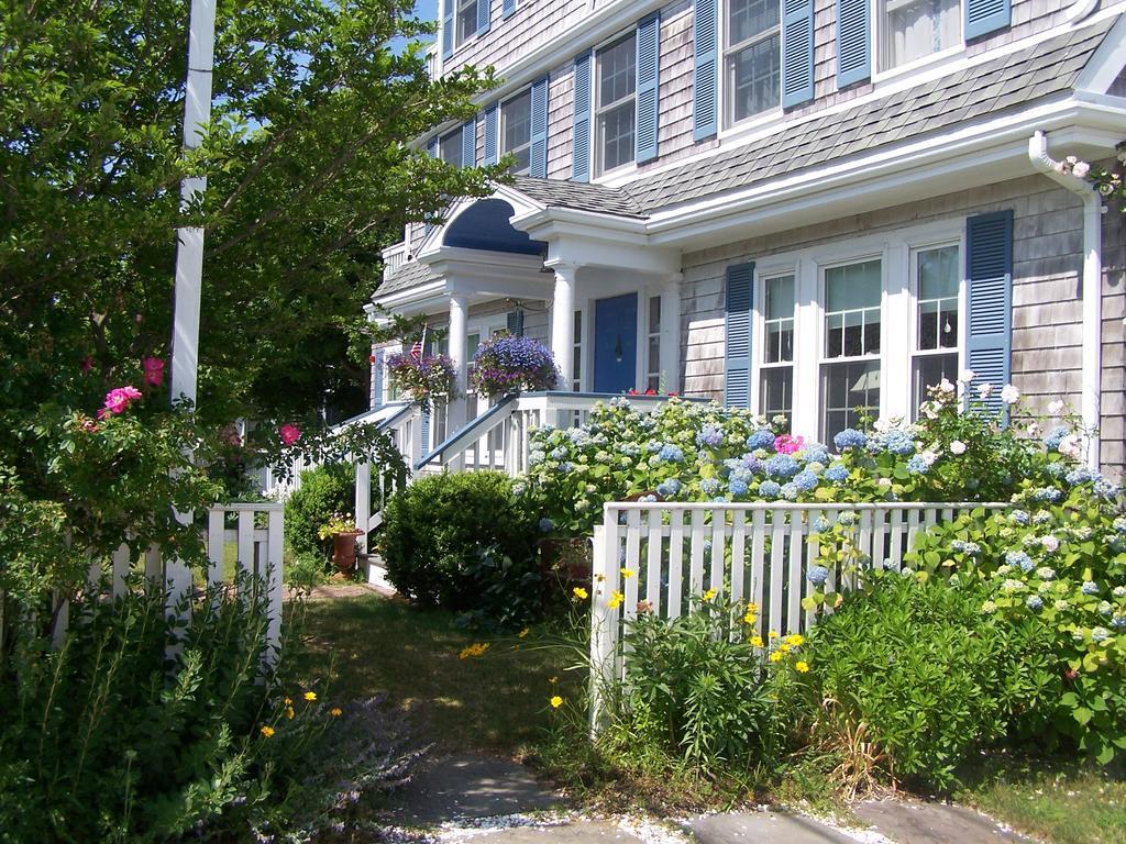 An English Garden Dennisport Exterior photo