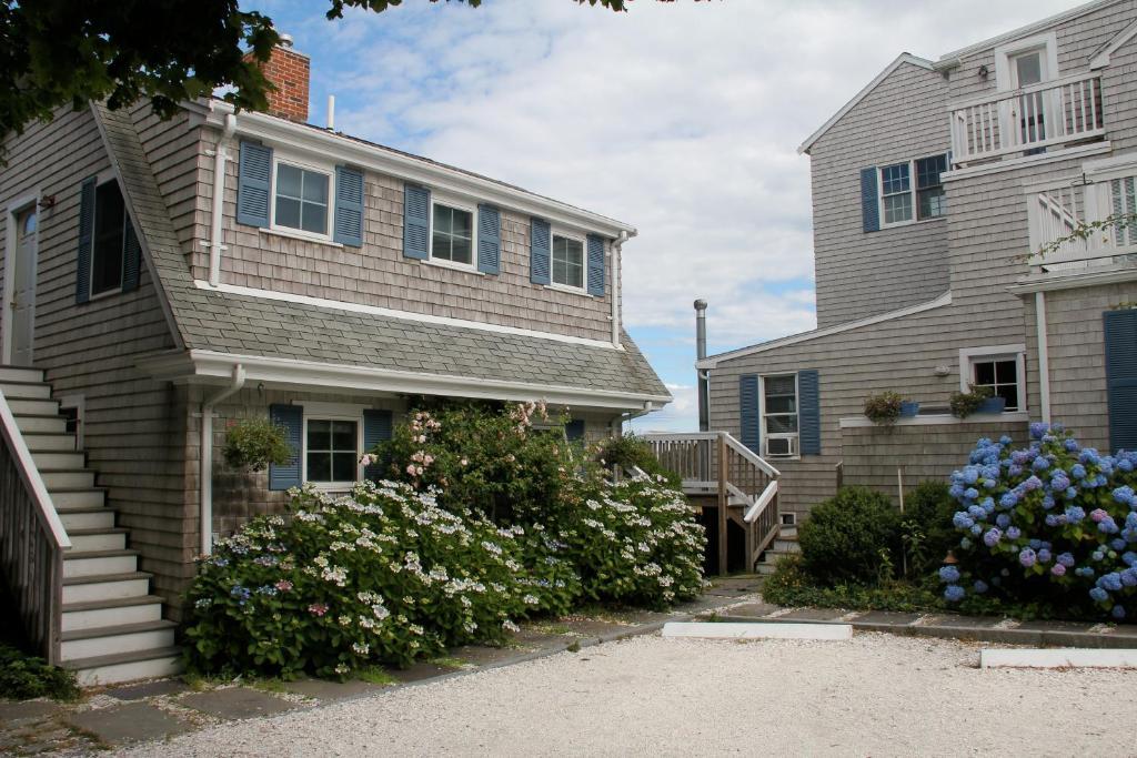 An English Garden Dennisport Exterior photo